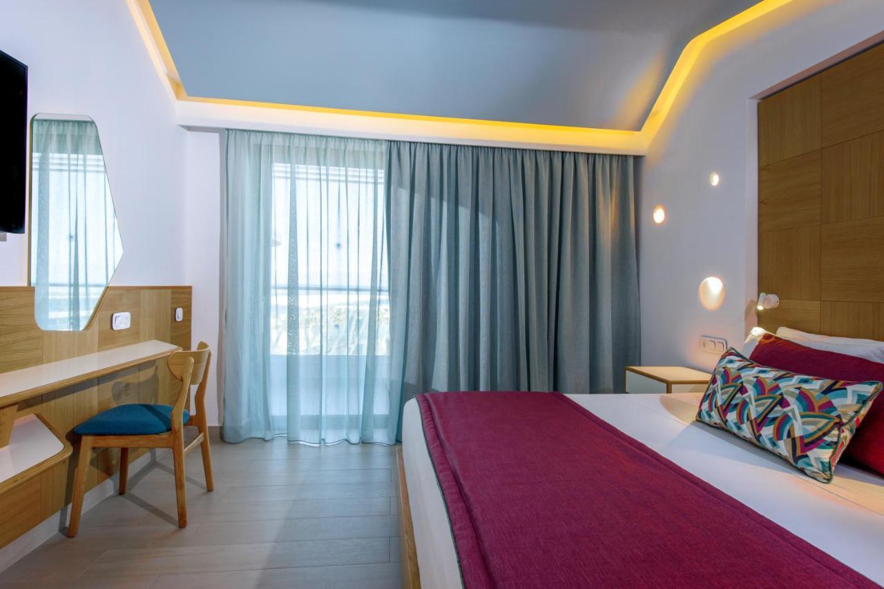 Hotel Lyttos Mare Hersonissos  Esterno foto A room at the hotel