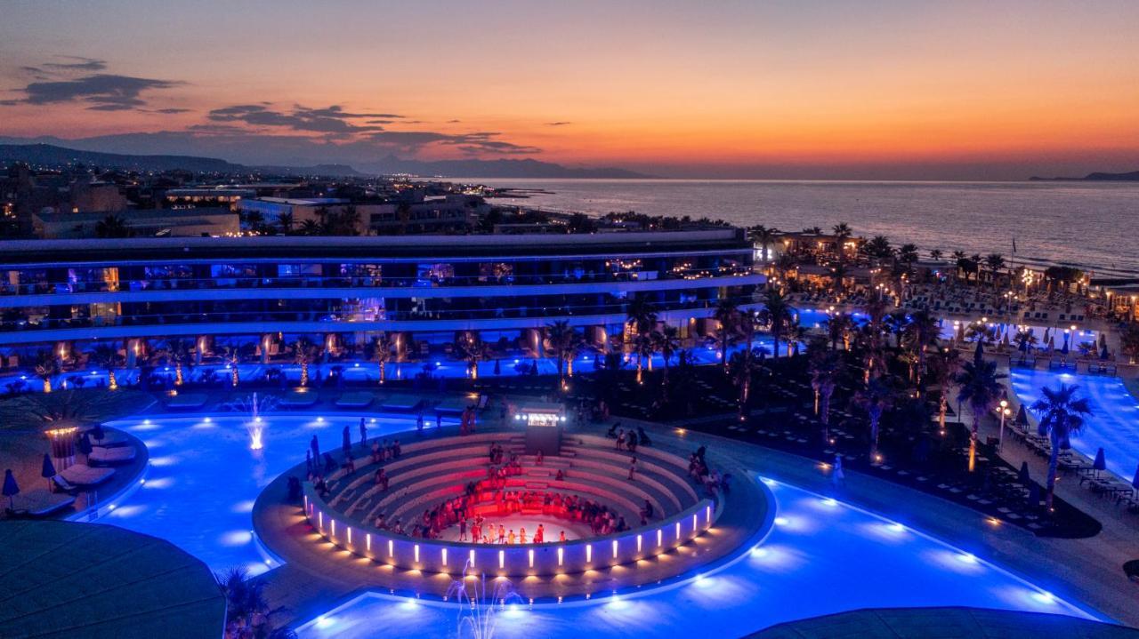 Hotel Lyttos Mare Hersonissos  Esterno foto The resort at night