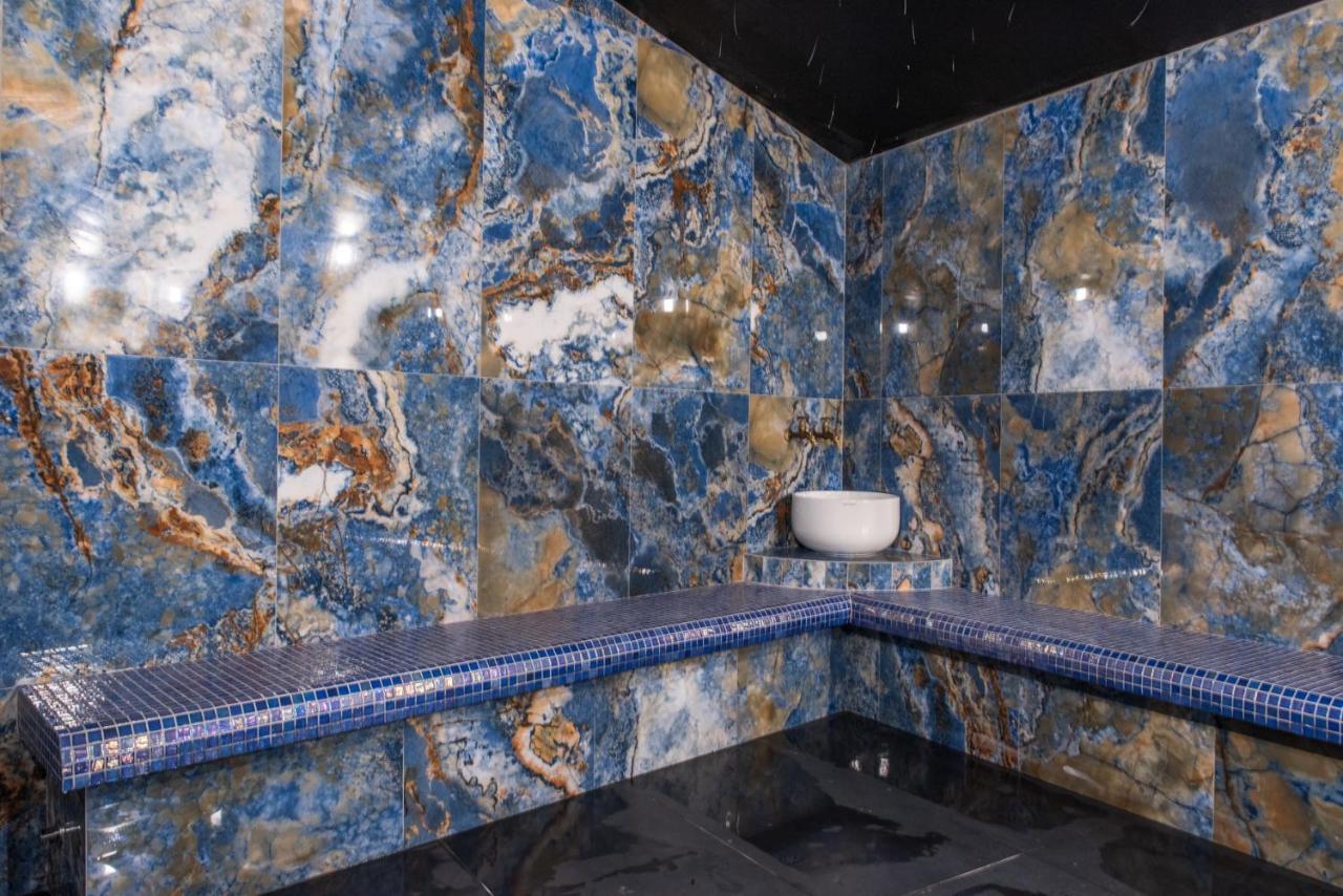 Hotel Lyttos Mare Hersonissos  Esterno foto Bathroom with porcelain tiles