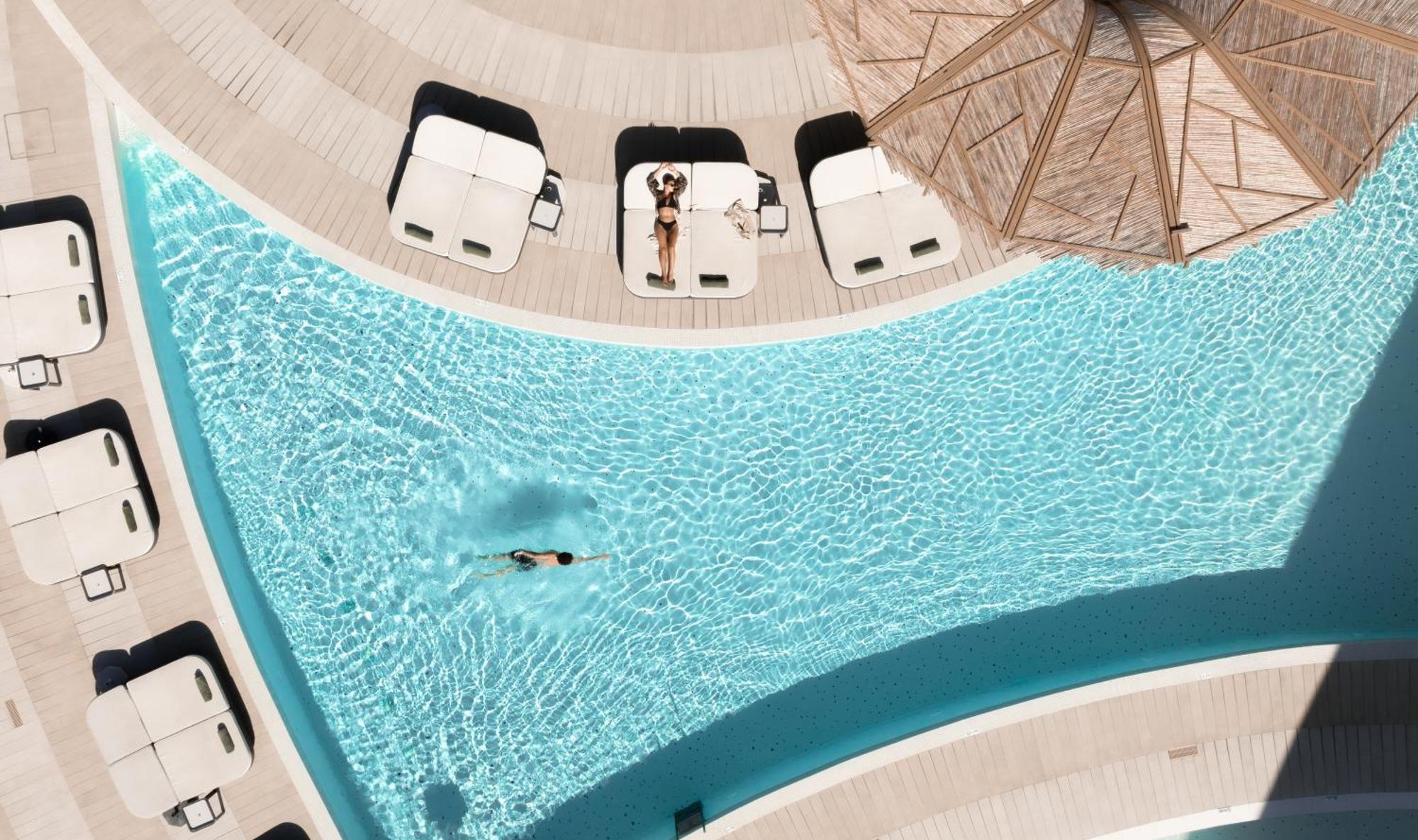 Hotel Lyttos Mare Hersonissos  Esterno foto The pool at the hotel