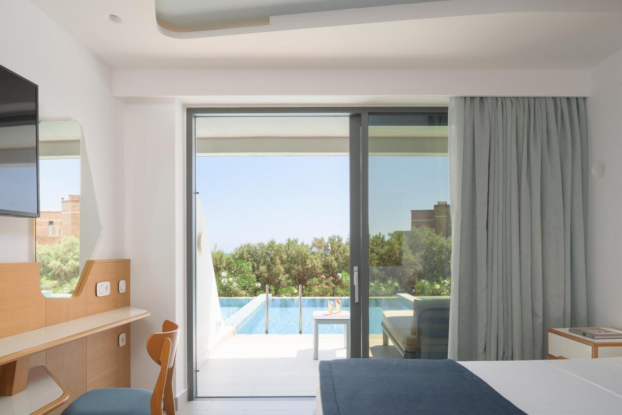Hotel Lyttos Mare Hersonissos  Esterno foto A room at the hotel